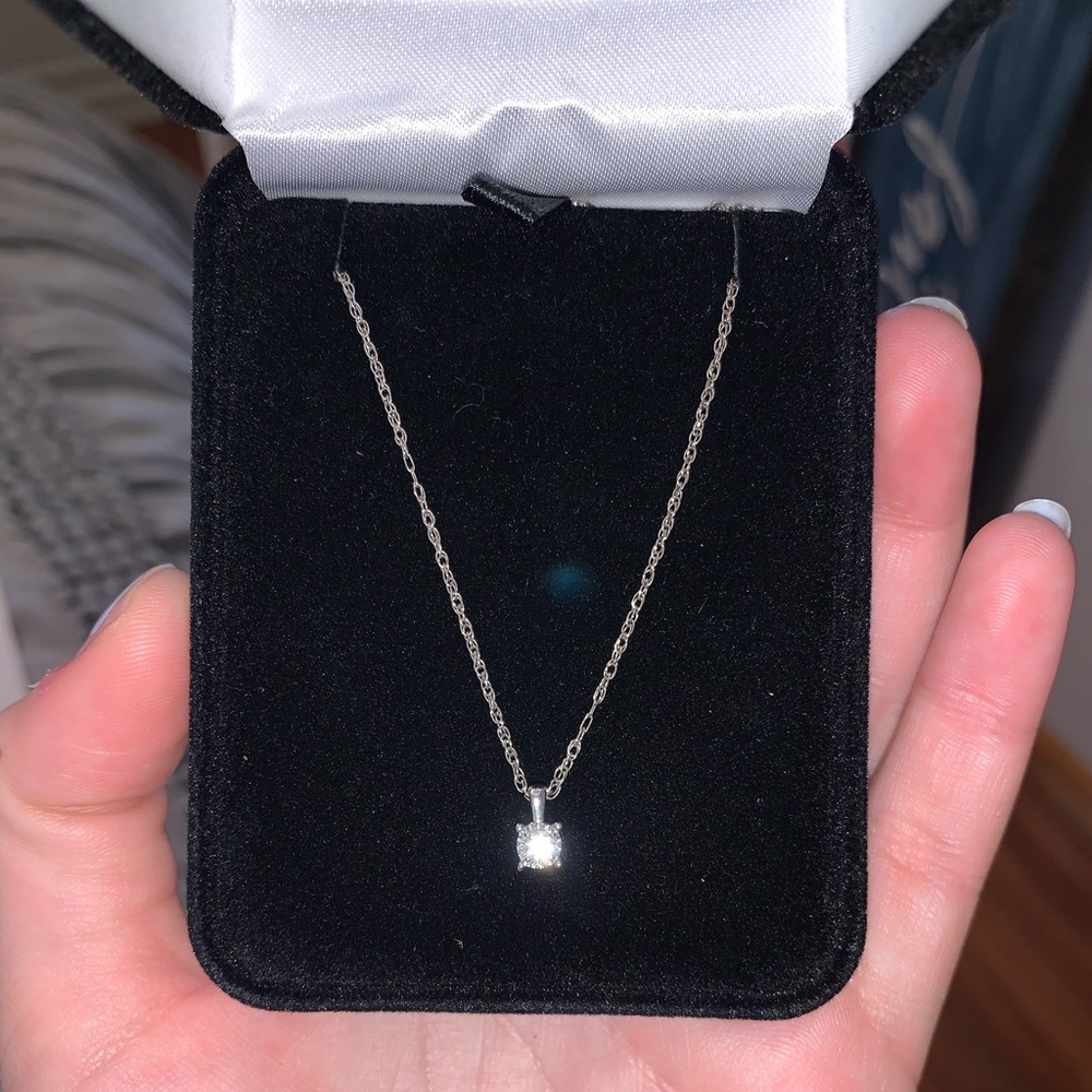 Kay jeweler necklace